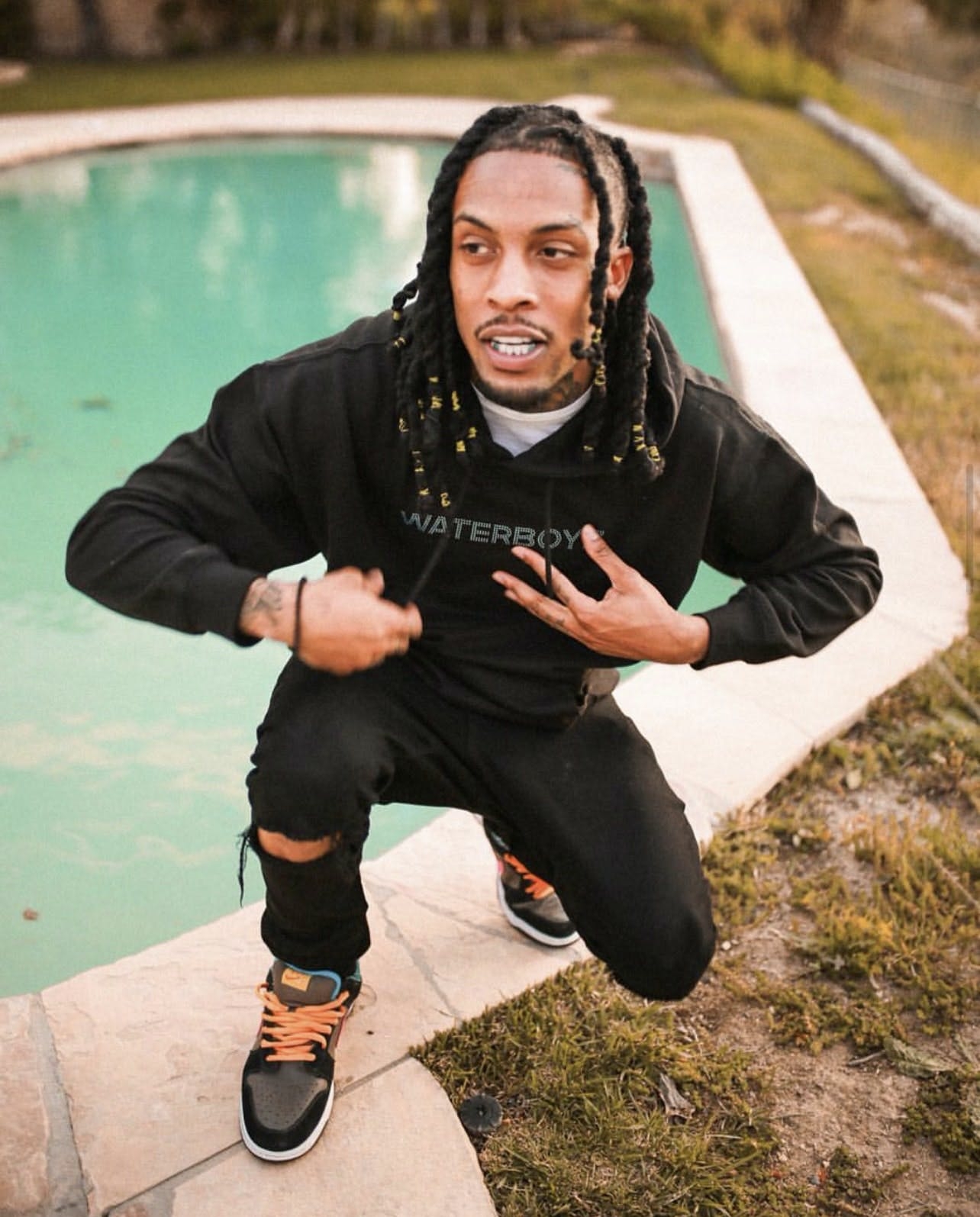 1290x1600 Chris Travis at El Club, Jan 21 2023, Phone