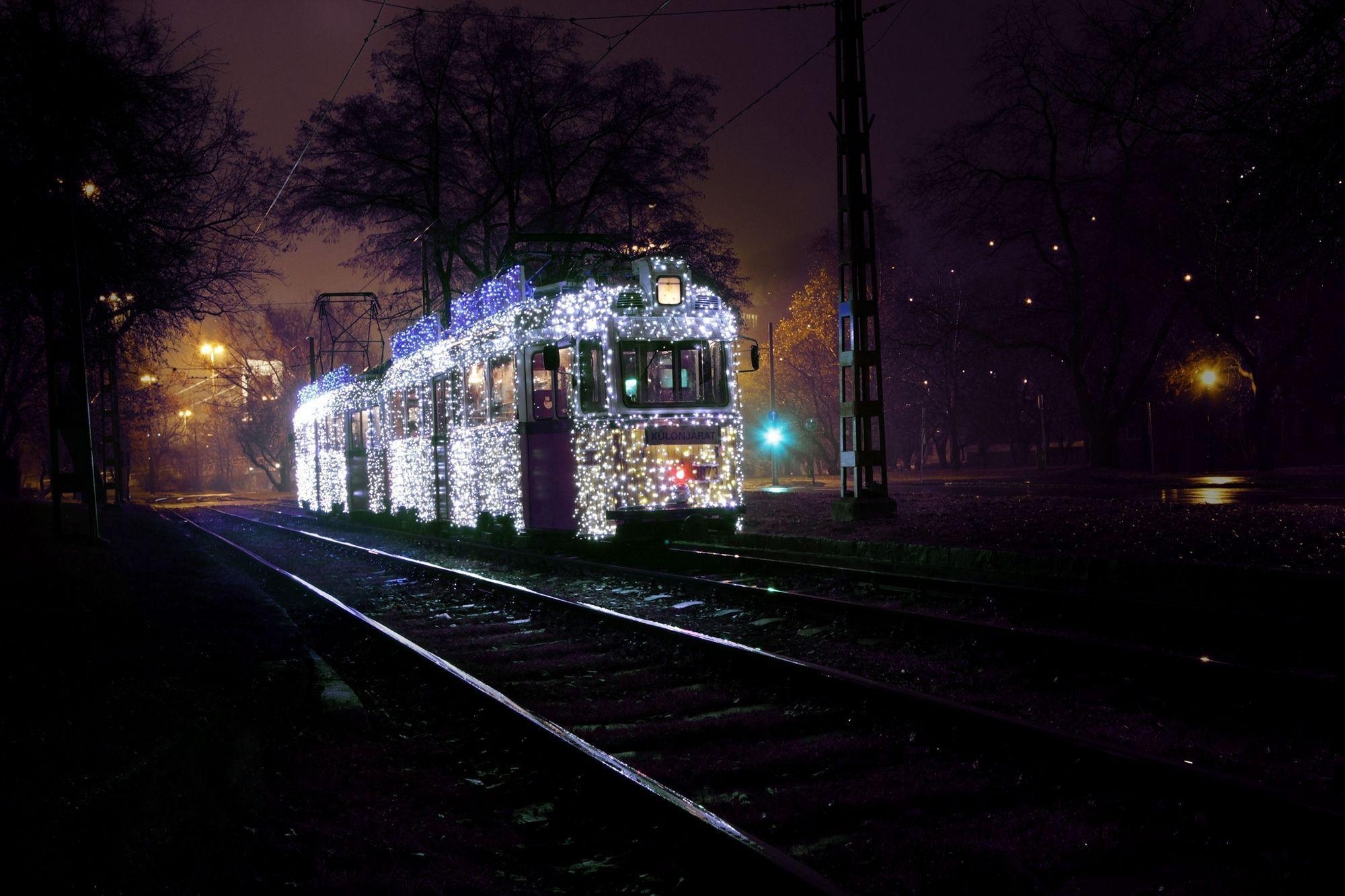 2000x1340 Train Covered with Holiday Lights, Budapest, Hungary widescreen, Desktop