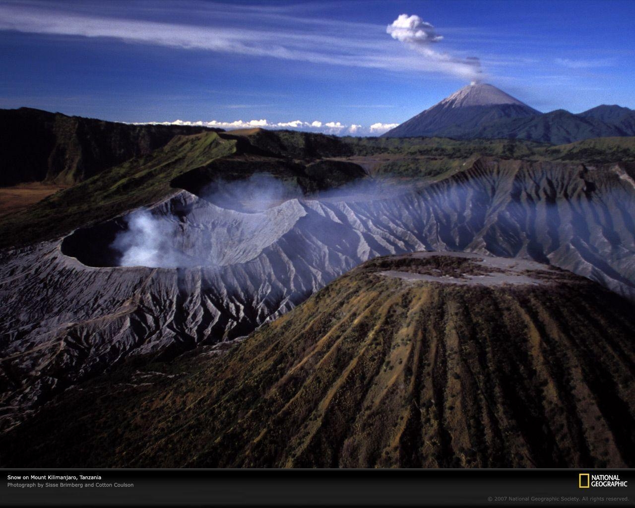 1280x1030 Indonesia Mountains, Desktop