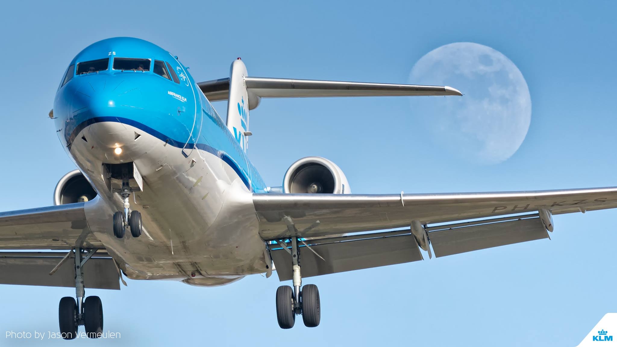 2050x1160 KLM Fokker 70. Aircraft. Aircraft, Aviation and Airplanes, Desktop