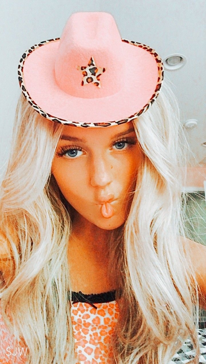 720x1270 Preppy girl, Girl with hat, Preppy, Phone