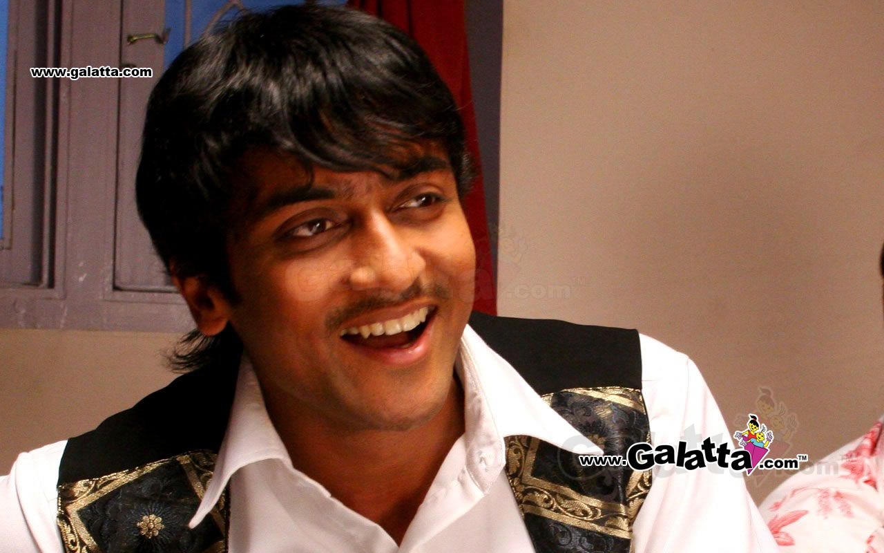 1280x800 My Dreams.: Actor Surya's 'Varanam Aayiram' Movie Stills, Desktop