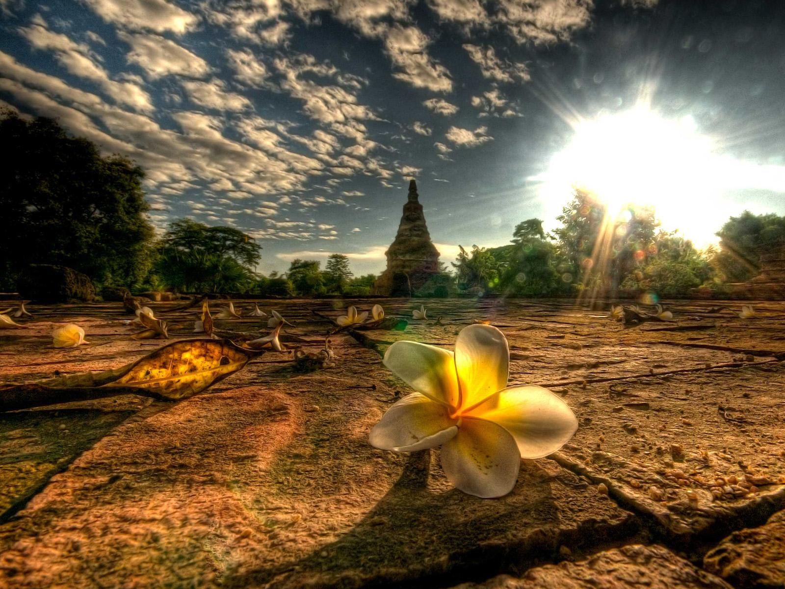 1600x1200 Chiang Mai wallpaper free online Puzzle Games on bobandsuewilliams, Desktop