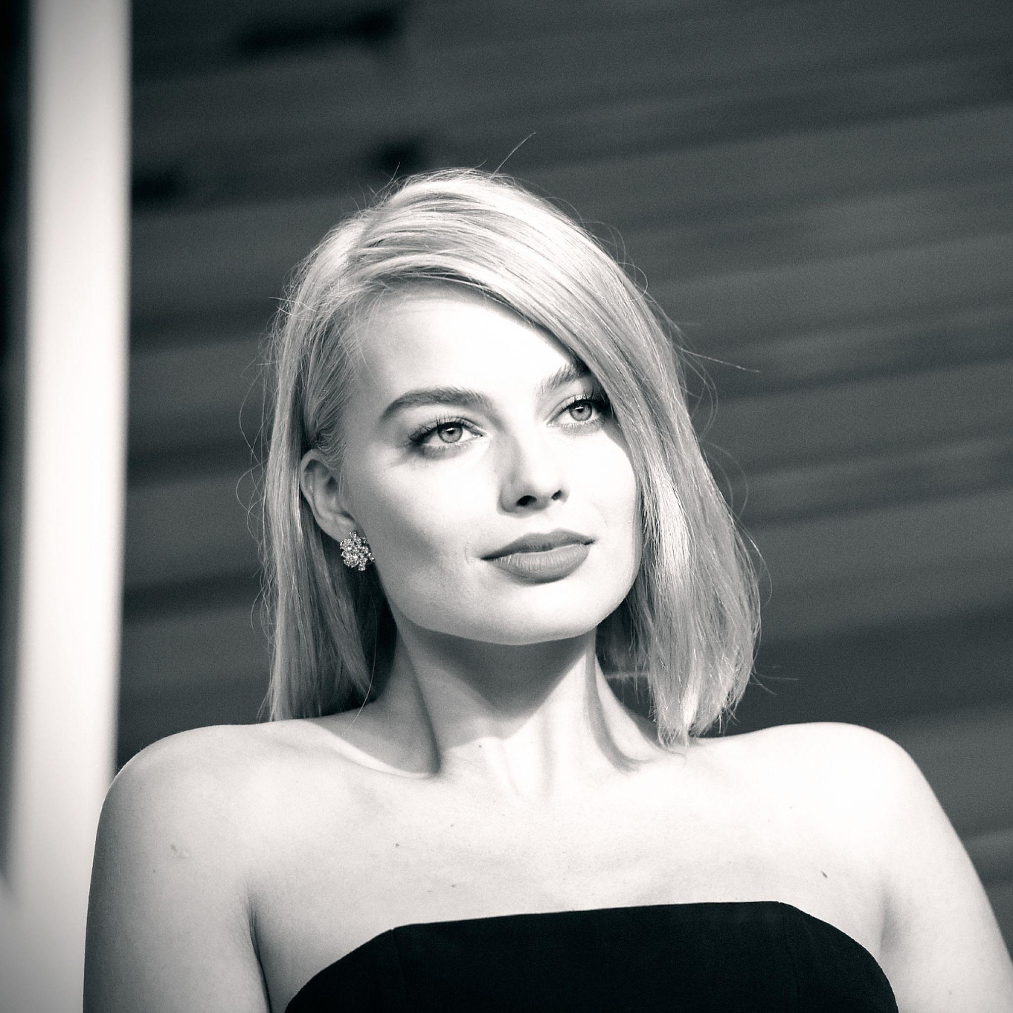 2050x2050 New iPad Air, iPad mini Retina Margot Robbie Wallpaper HD, Phone