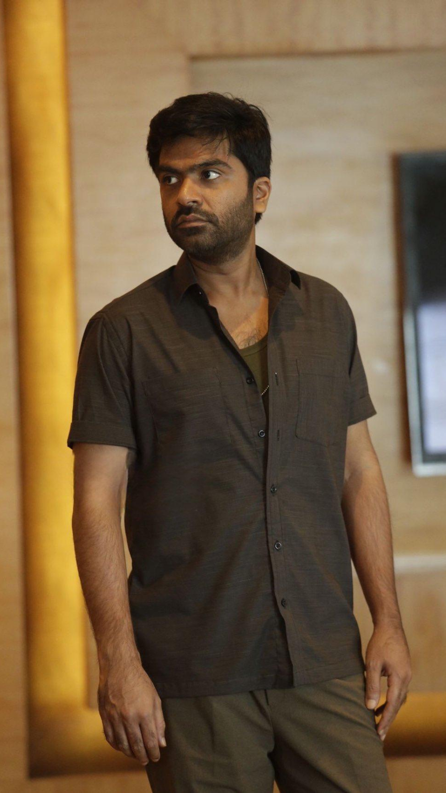 900x1600 New stills of Simbu from 'Vendhu Thanindhathu Kaadu' shooting, Phone