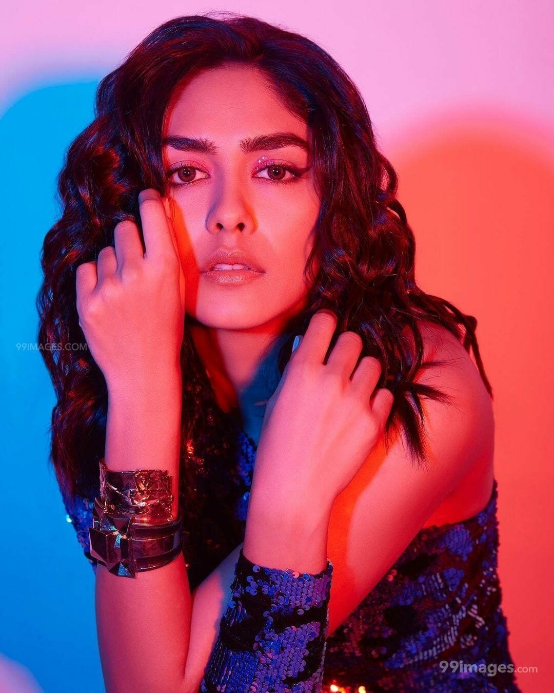 1080x1350 Mrunal Thakur HD Wallpaper (Desktop Background / Android / iPhone) (1080p, 4k) () (2021), Phone