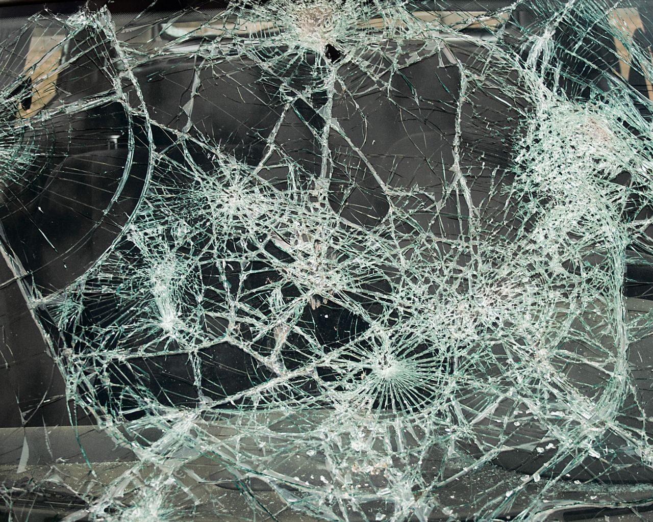 1280x1030 Free download 45 Realistic Cracked and Broken Screen Wallpaper, Desktop