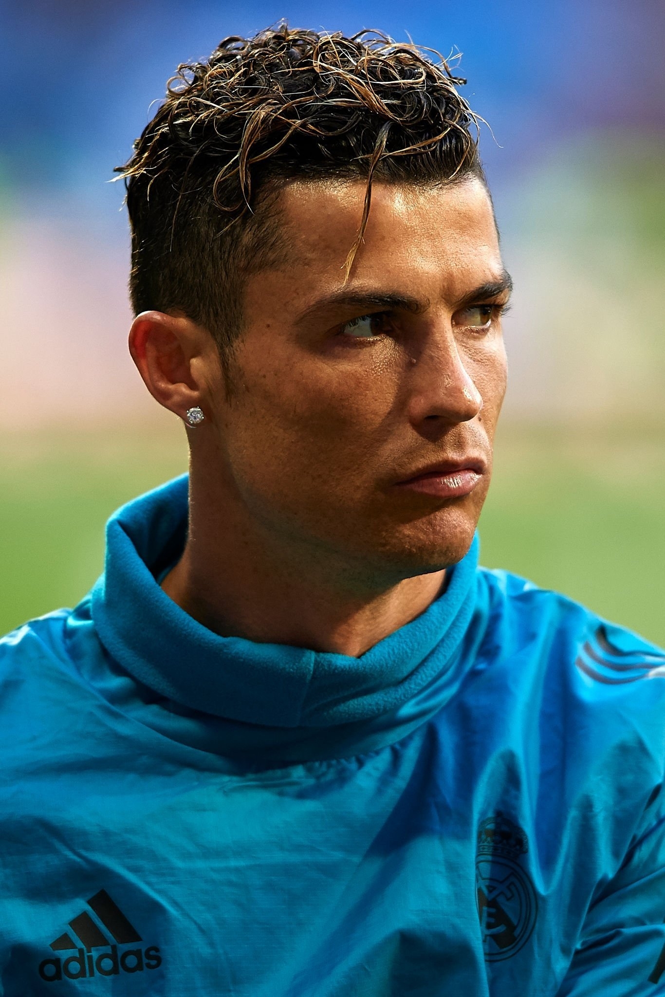 1370x2050 Cristiano Ronaldo & noodle hairs, Phone