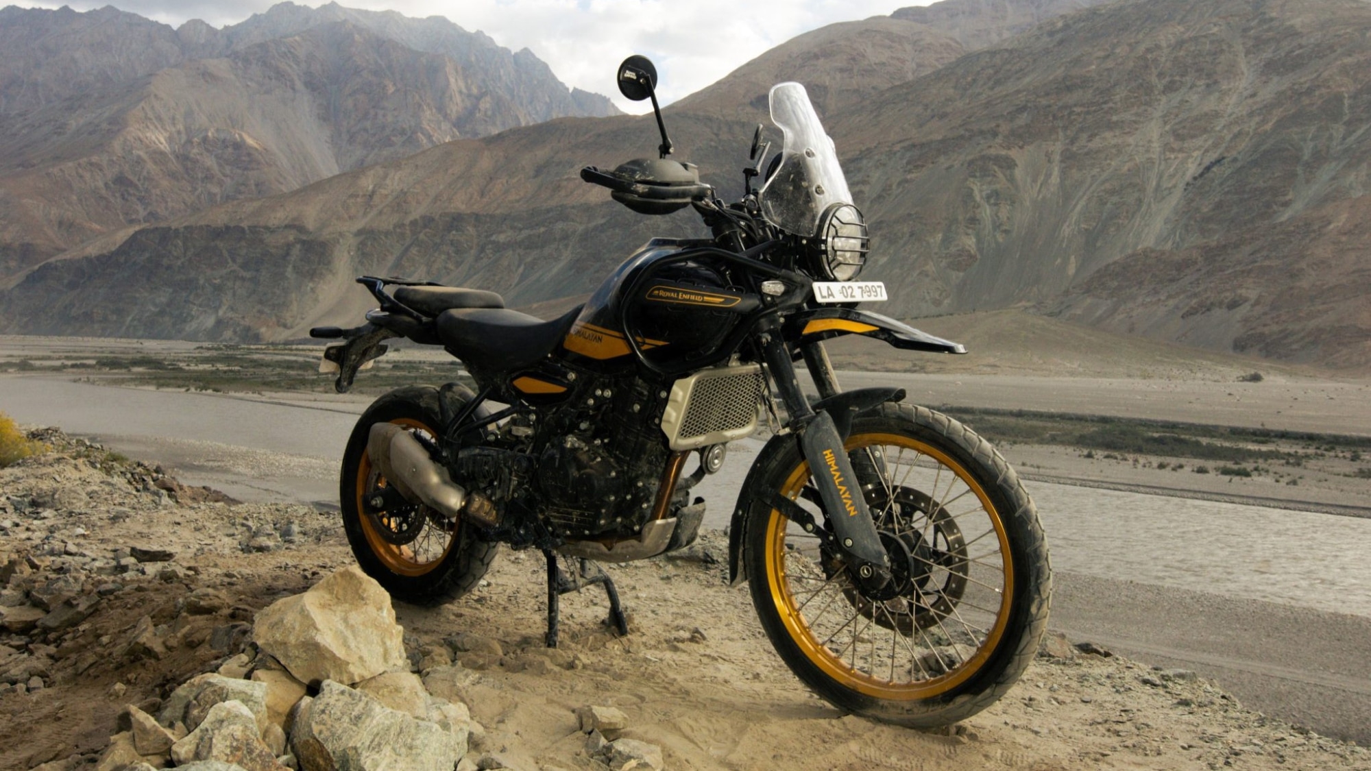 2000x1130 2024 Royal Enfield Himalayan 450, Desktop