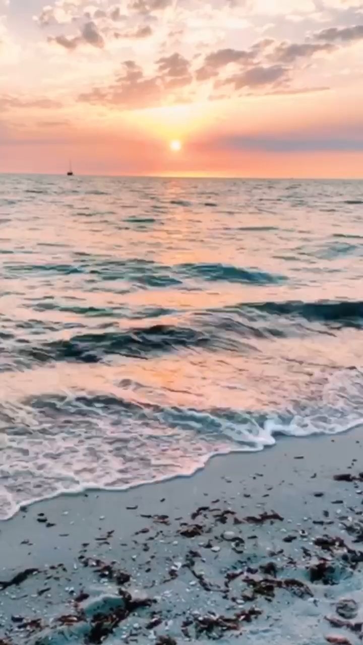 720x1280 Cute Beach Vibes Wallpaper, Phone