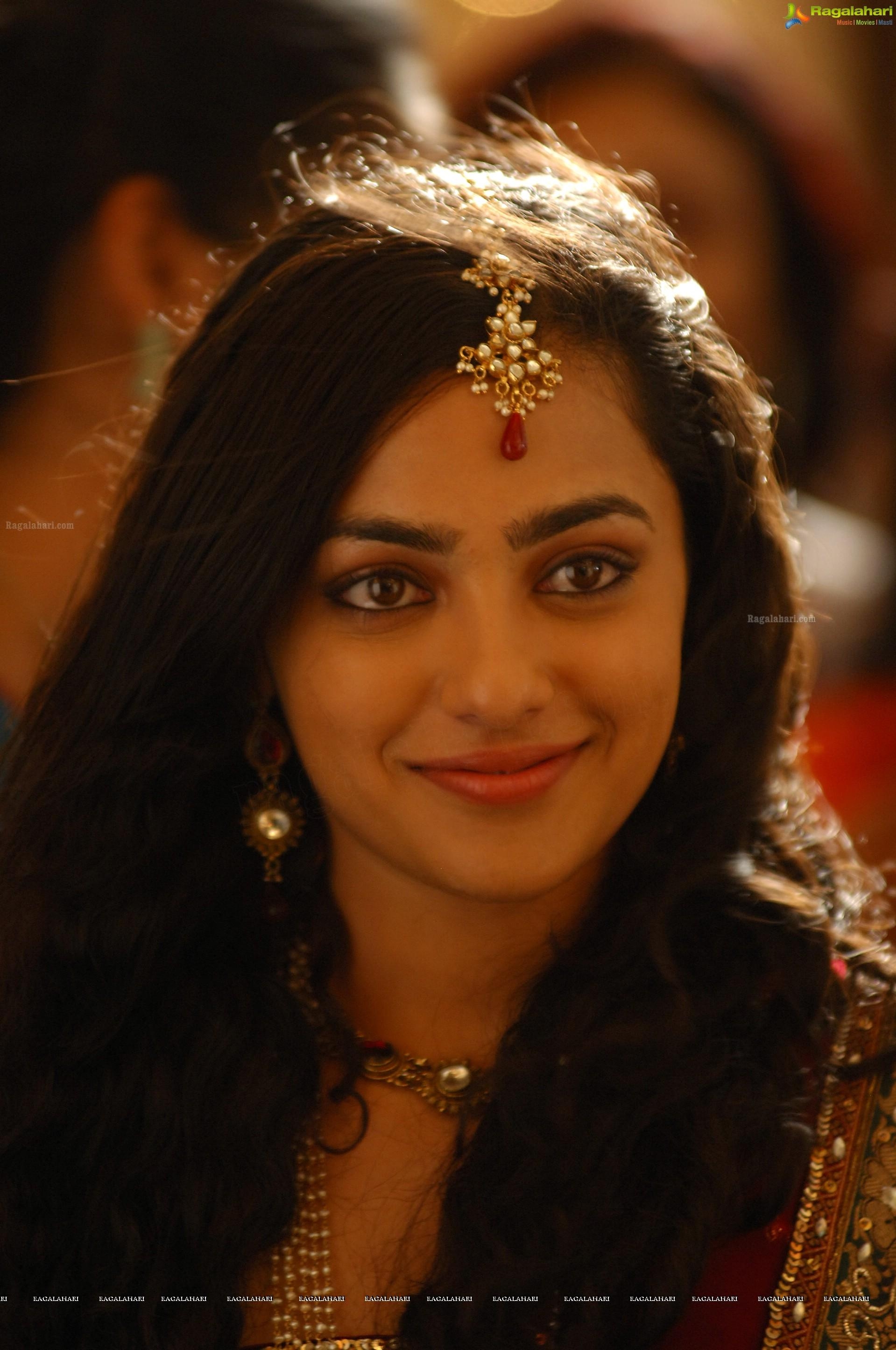 1920x2890 Nithya Menen (HD) Image 10. Telugu Actress Image, Image, Photo, Phone