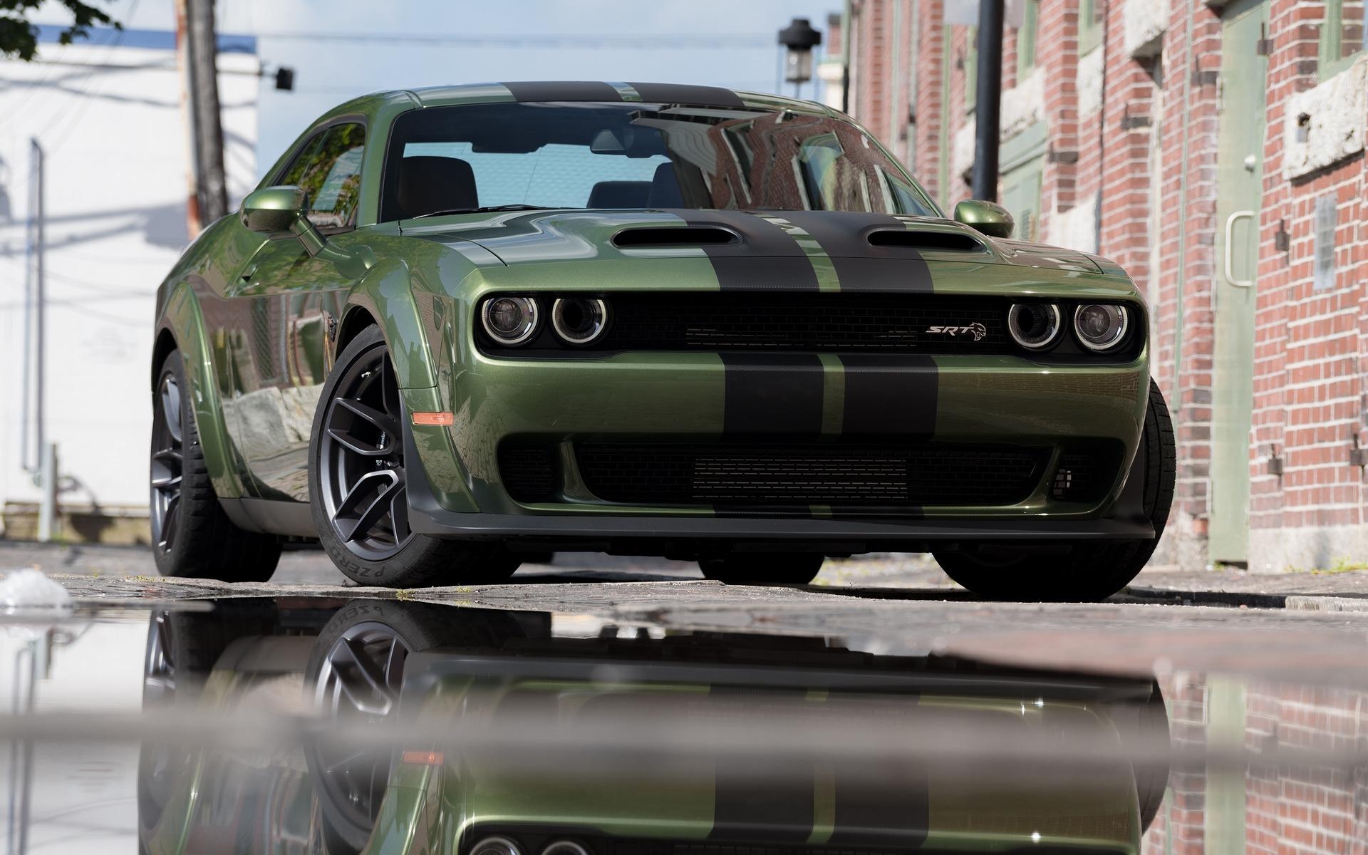 1920x1200 Dodge Challenger SRT Hellcat Redeye Widebody: Full Blast on the Track Car Guide, Desktop