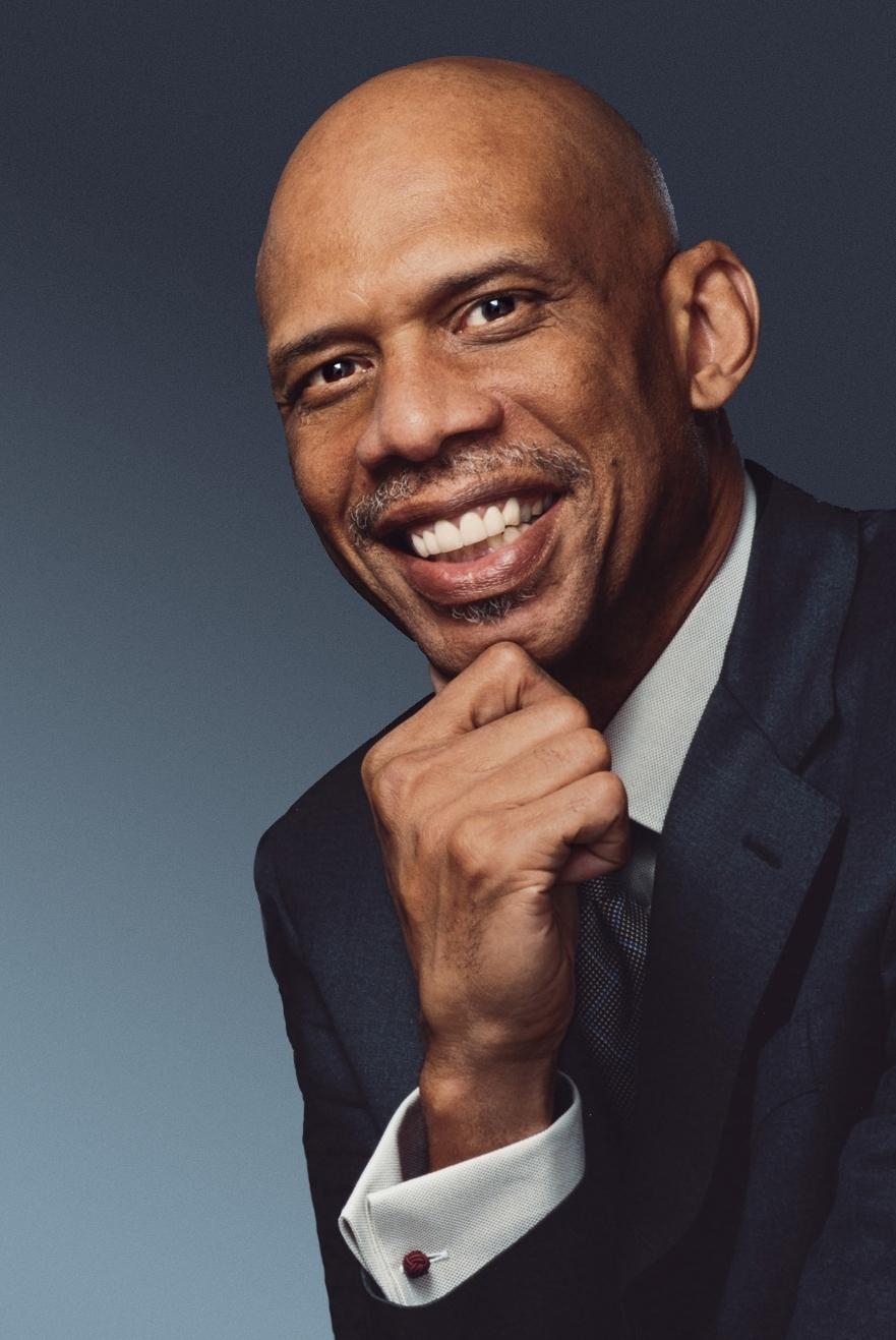 890x1320 px Kareem Abdul Jabbar (692.06 KB).09.2015, Phone