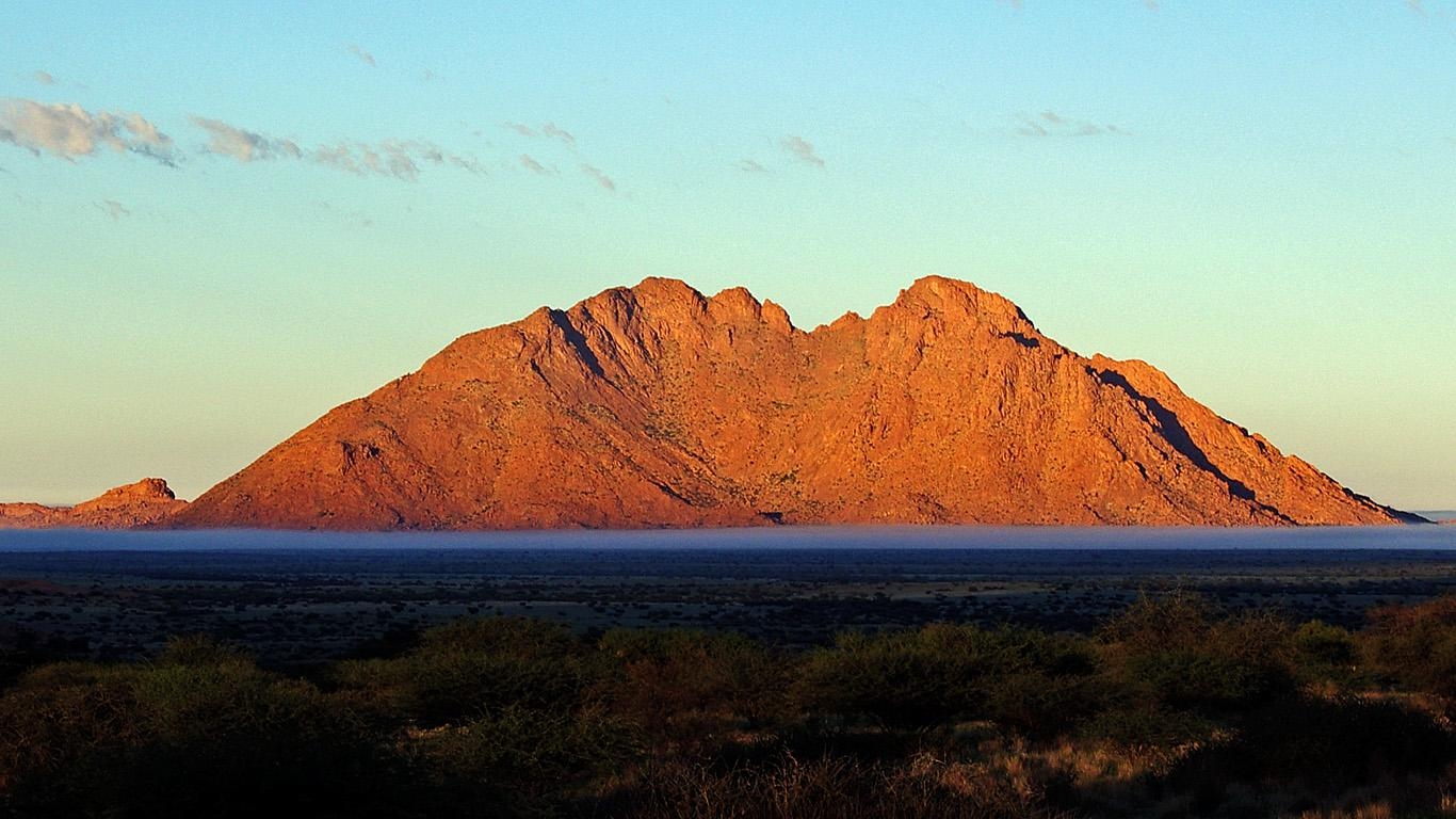 1370x770 Spitzkoppe Rock Pool, Desktop