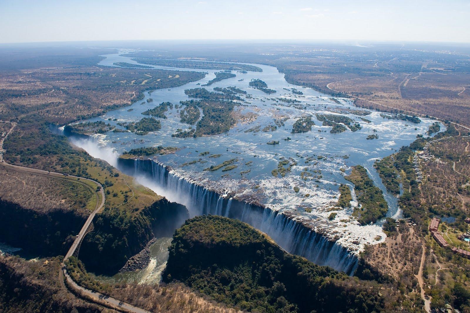 1600x1070 Wallpaper of gazed flight victoria falls africa Stock Free Image, Desktop