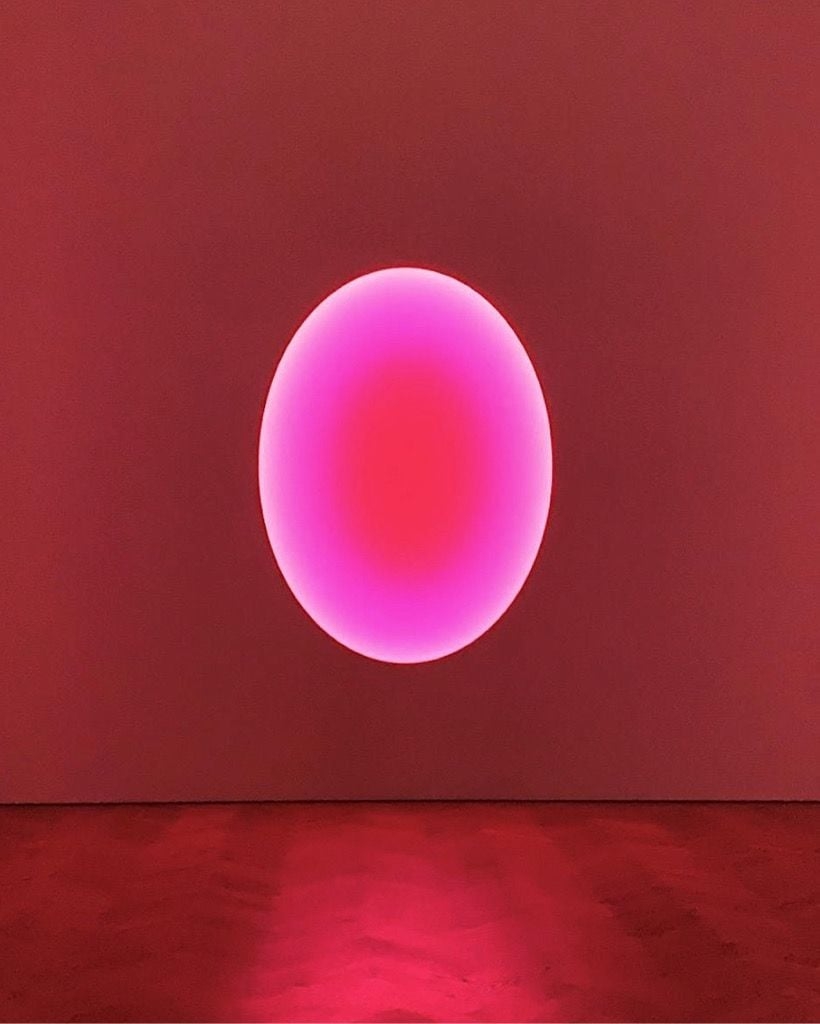 820x1030 James Turrell at Pace Gallery. James turrell, Light art, Sensory art, Phone