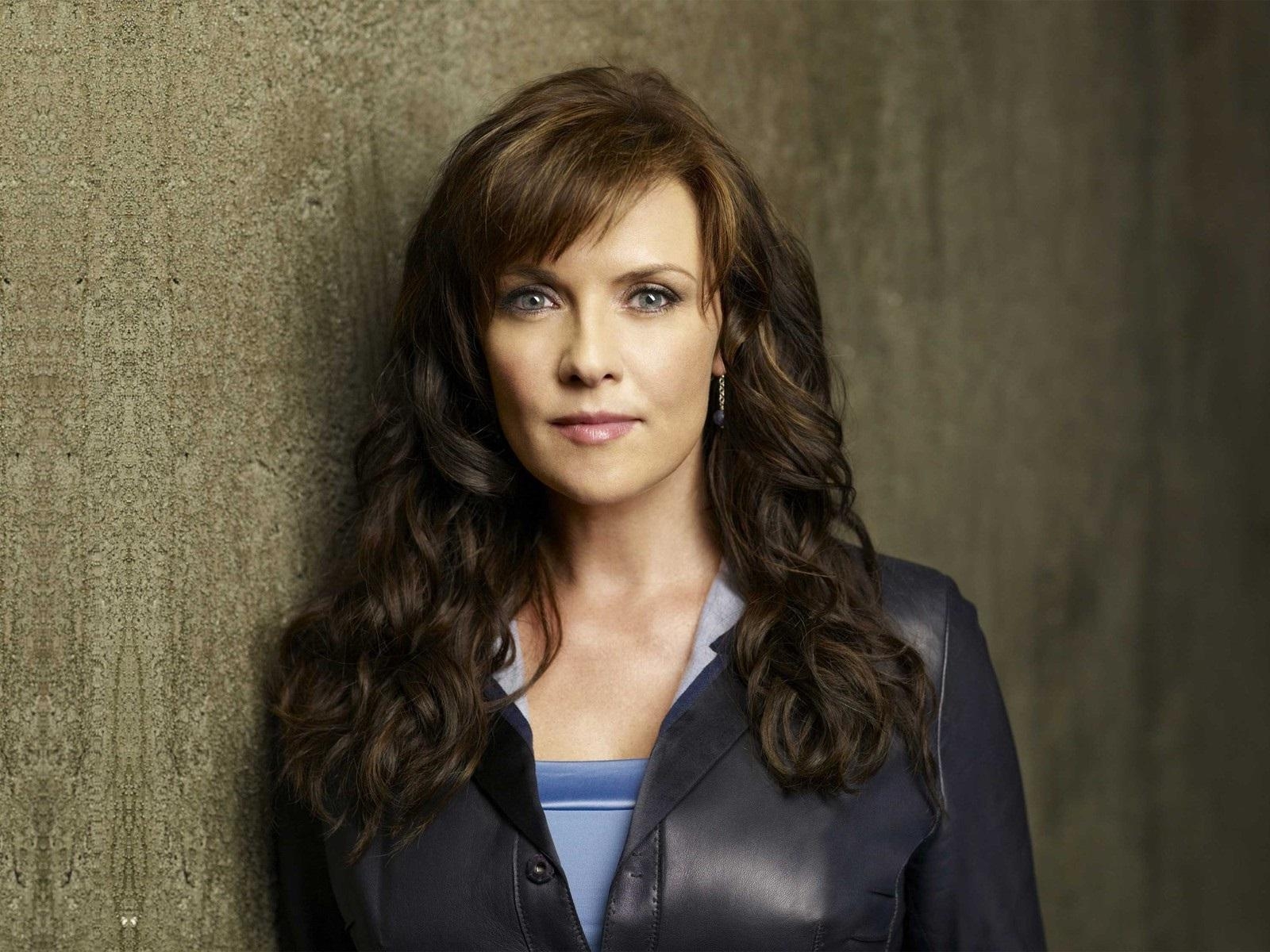 1600x1200 Wallpaper Amanda Tapping 04 1920x1200 HD Picture, Image, Desktop