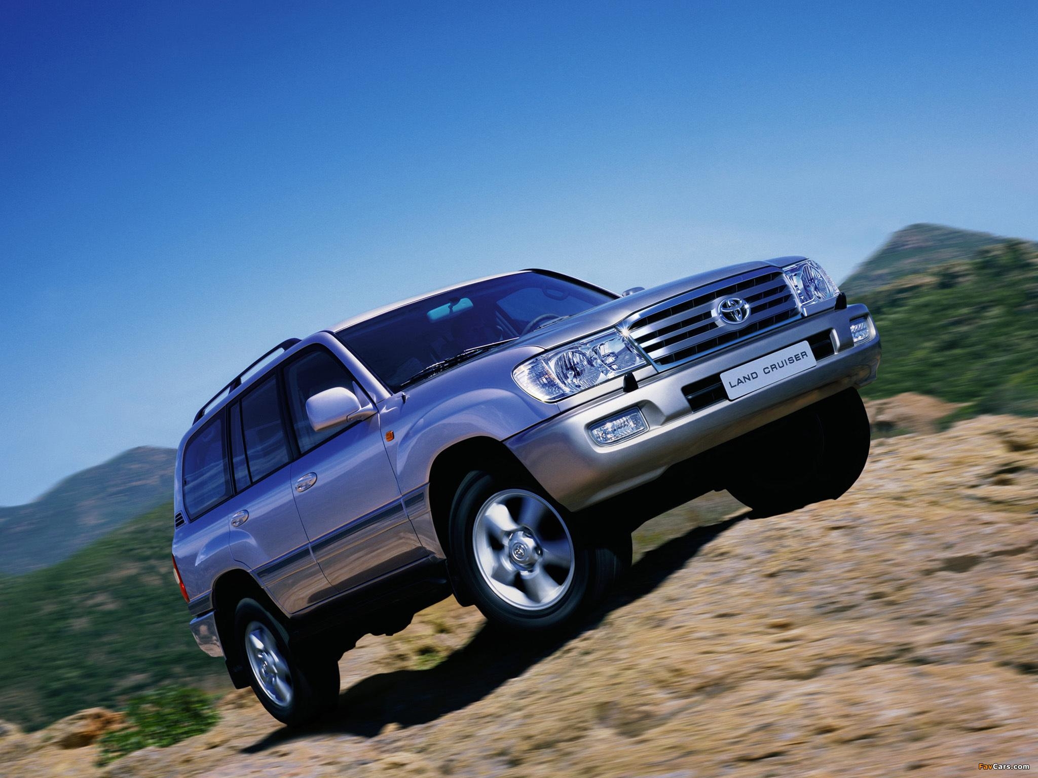 2050x1540 Toyota Land Cruiser 100 VX (J100 101) 2005–07 Wallpaper, Desktop