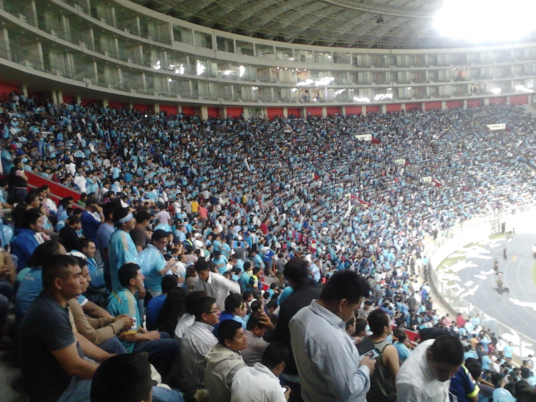 2050x1540 Hinchada del Sporting, Desktop