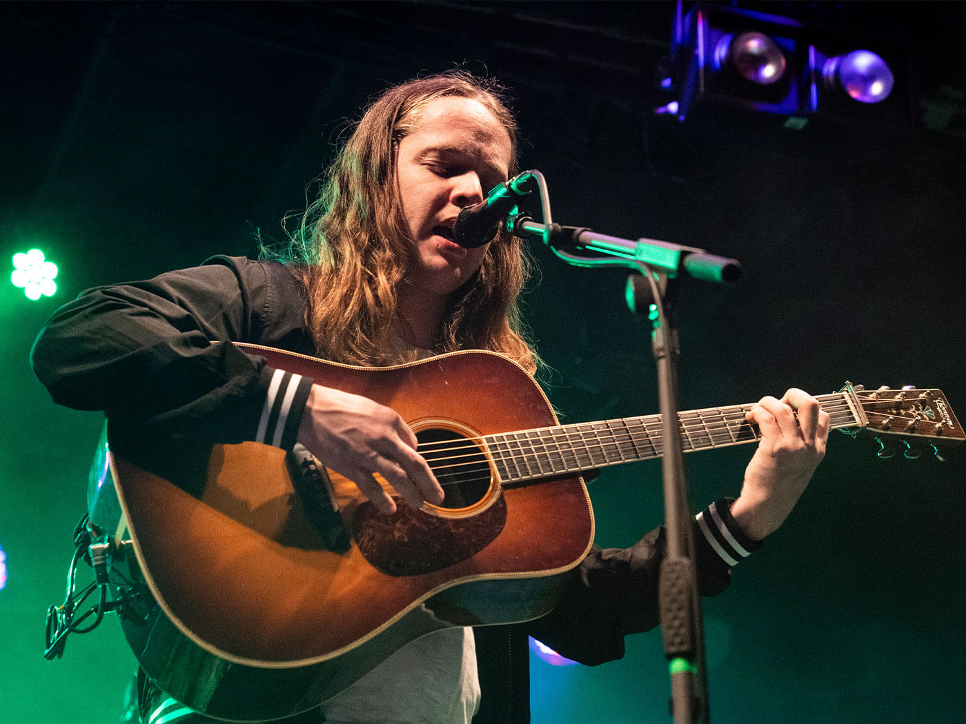 1400x1050 Billy Strings. Guitar.com. All Things Guitar, Desktop