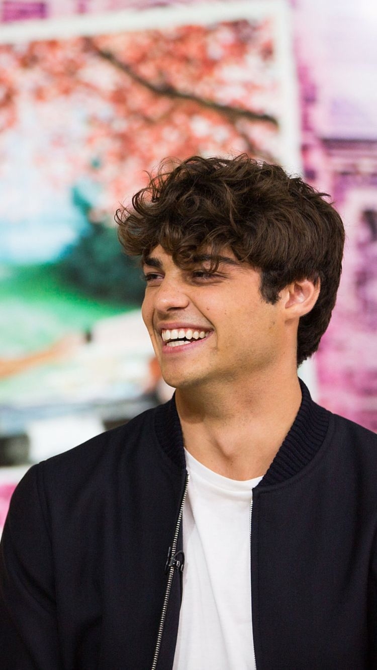750x1340 Why is he so good at smiling? It's so adorable.❤️. Cute guys, Phone