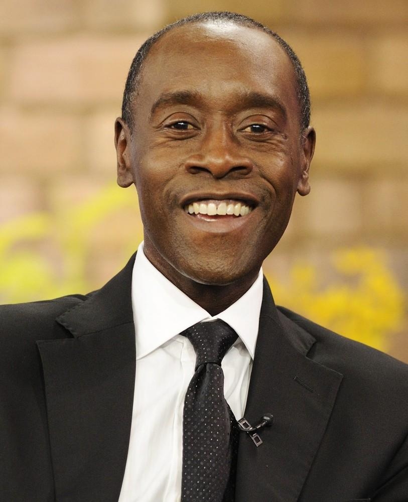 820x1000 Pics Don Cheadle, Phone