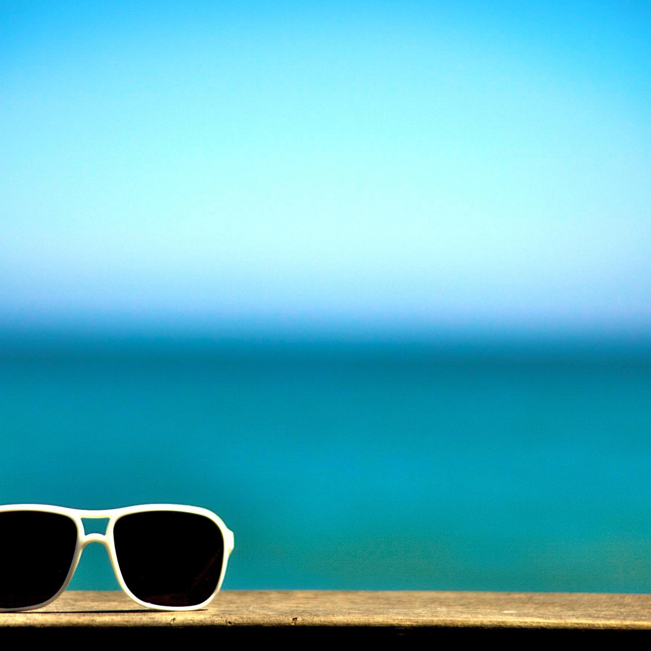 2530x2530 Sunglasses for a hot summer, Phone