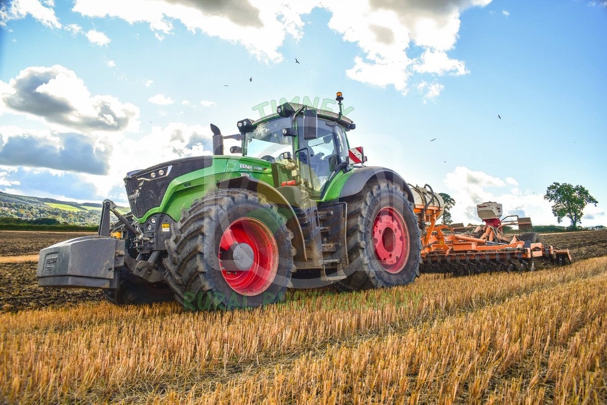 1200x800 Fendt UK & Ireland set of image from Timney Rural Photography of RM & JF Seed in South Queensferry running out their 1050 Vario over the weekend. #Fendt #AheadOfTime #, Desktop