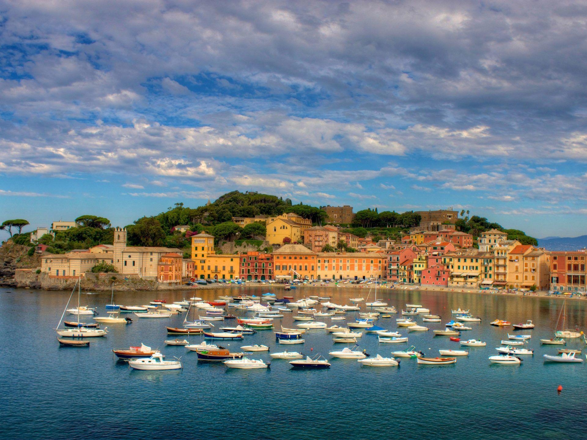 1920x1440 Sestri Levante Is A Town And Comune In Liguria, Italy. Lying On, Desktop