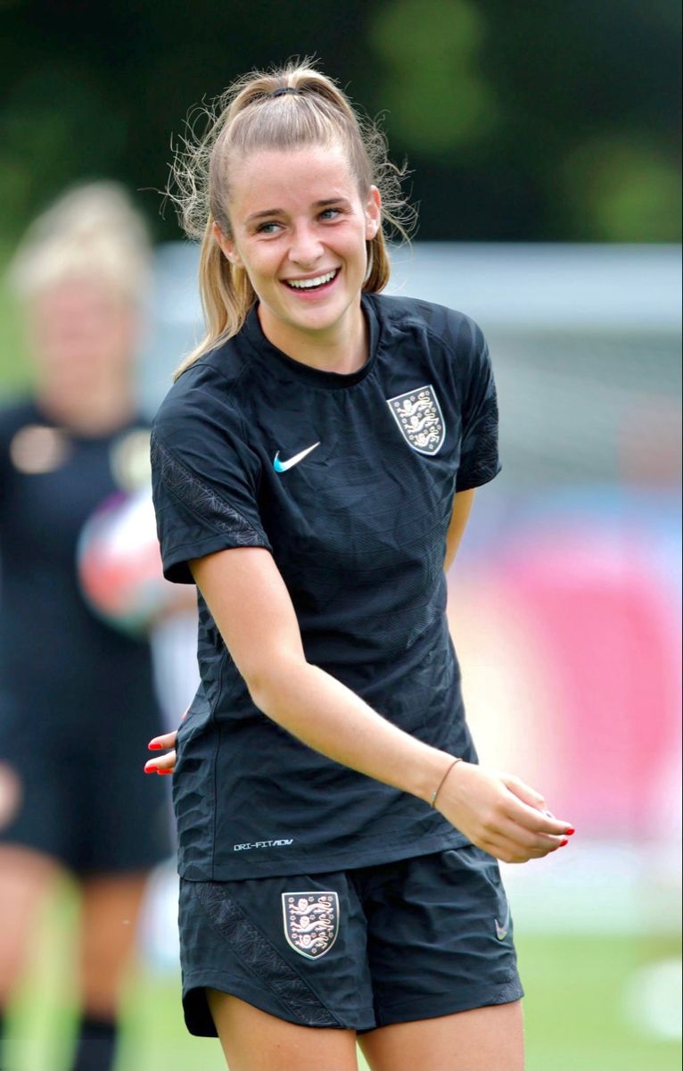 770x1200 ella toone july25. England ladies football, Soccer outfits, Usa soccer women, Phone