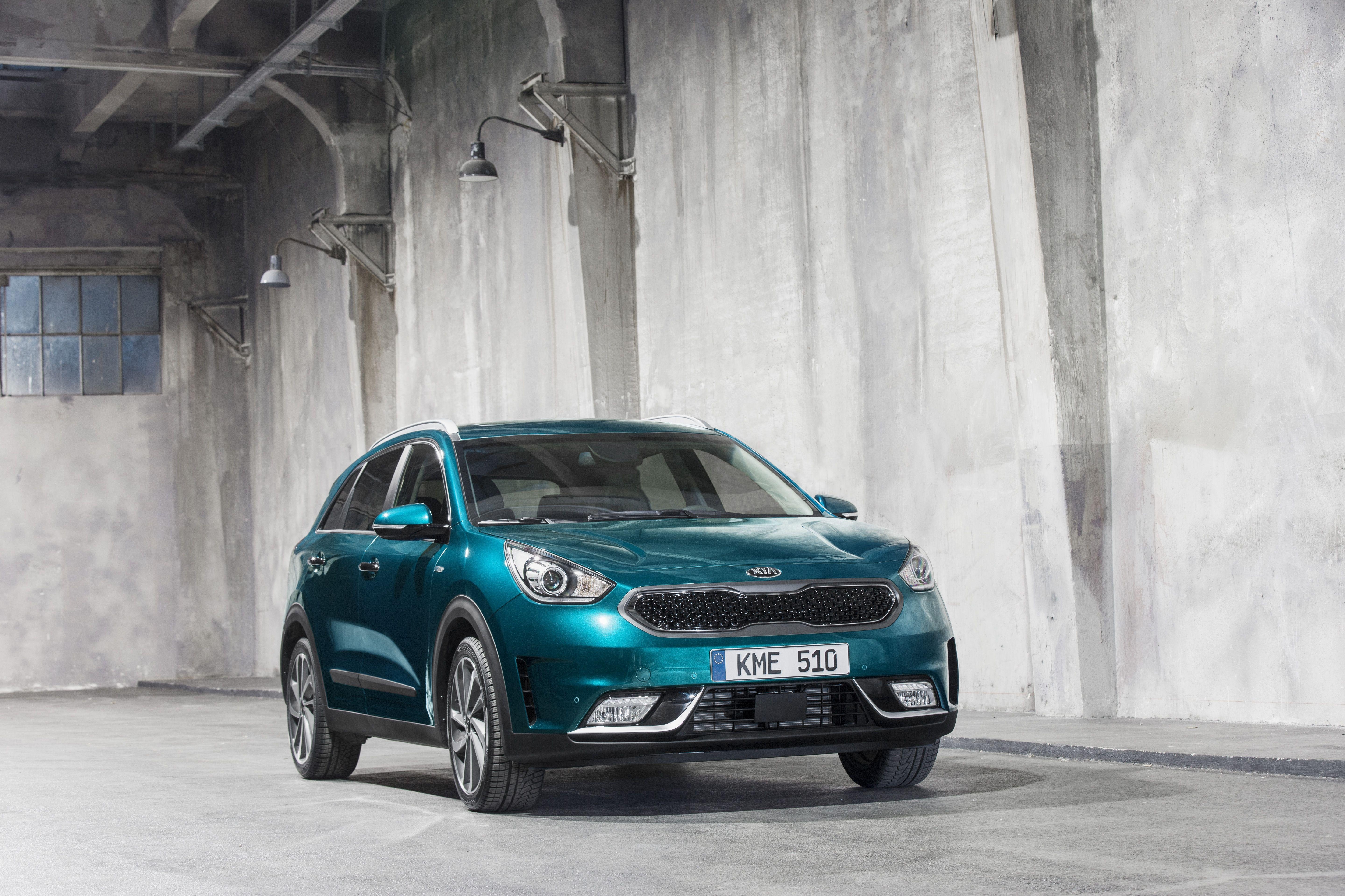 5760x3840 debut for new Kia Niro hybrid crossover, Desktop