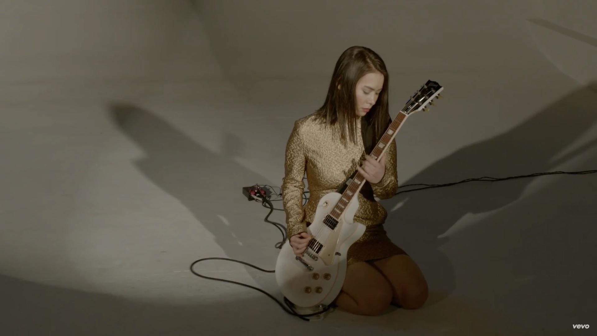 1920x1080 VIDEO: Mitski's 'Your Best American Girl', Desktop