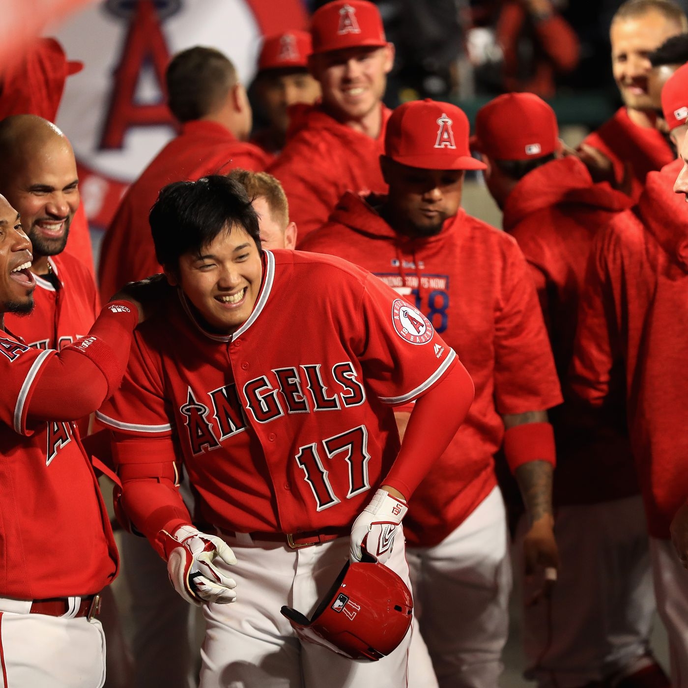 1400x1400 Here, look at some joyful picture of Shohei Ohtani after home runs, Phone