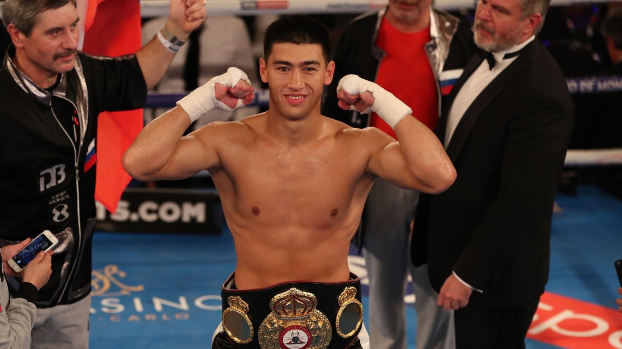 2050x1160 Dmitry Bivol accepts Sullivan Barrera, Desktop