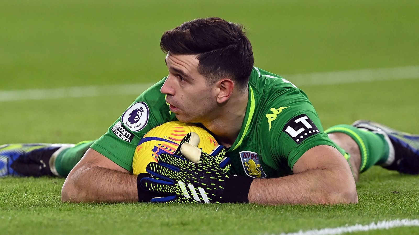 1600x900 Brighton 0 0 Aston Villa: Emiliano Martinez Is Villa's Hero To Deny Seagulls Back To Back Home Wins, Desktop