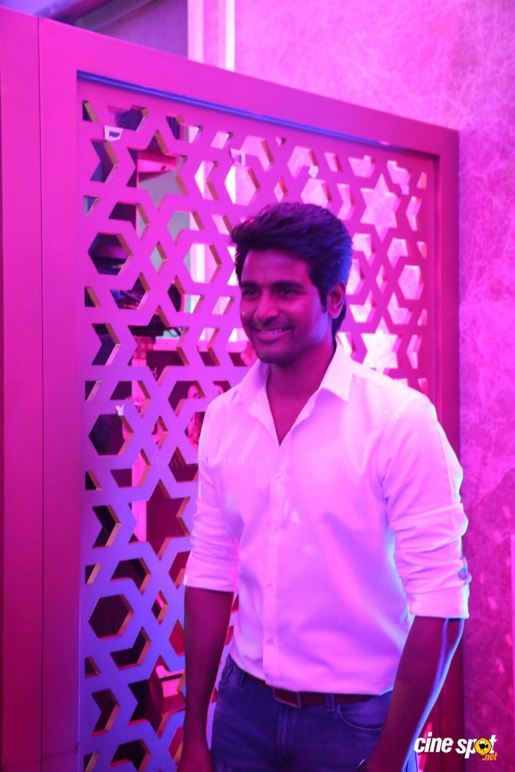 1030x1540 Remo Wallpaper Sivakarthikeyan Photo Remo, Download Wallpaper, Phone