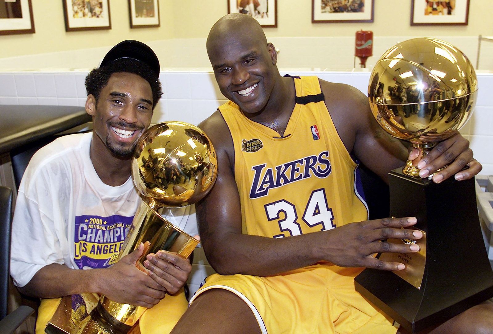 1600x1090 98) Shaquille O'Neal, a longtime Lakers teammate, calls Bryant's, Desktop