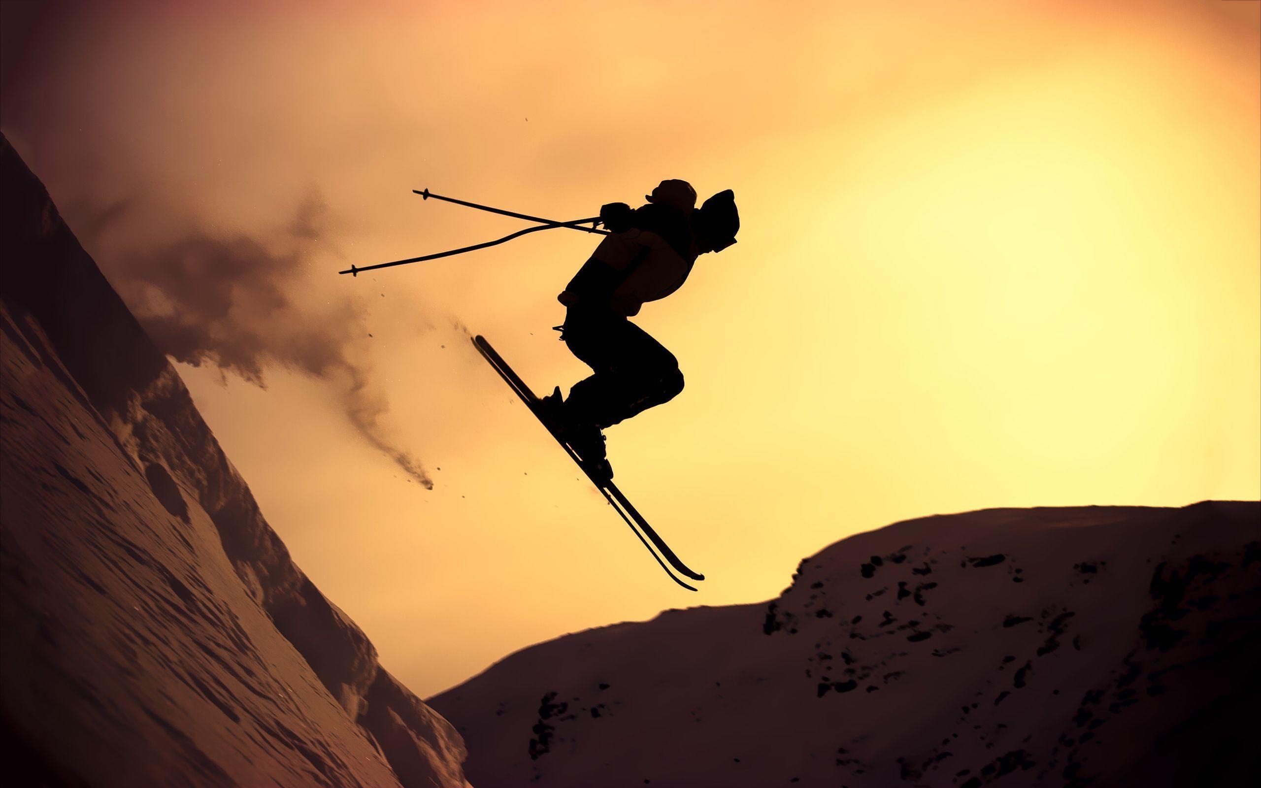 2560x1600 Extreme skiing Wallpaper, Desktop