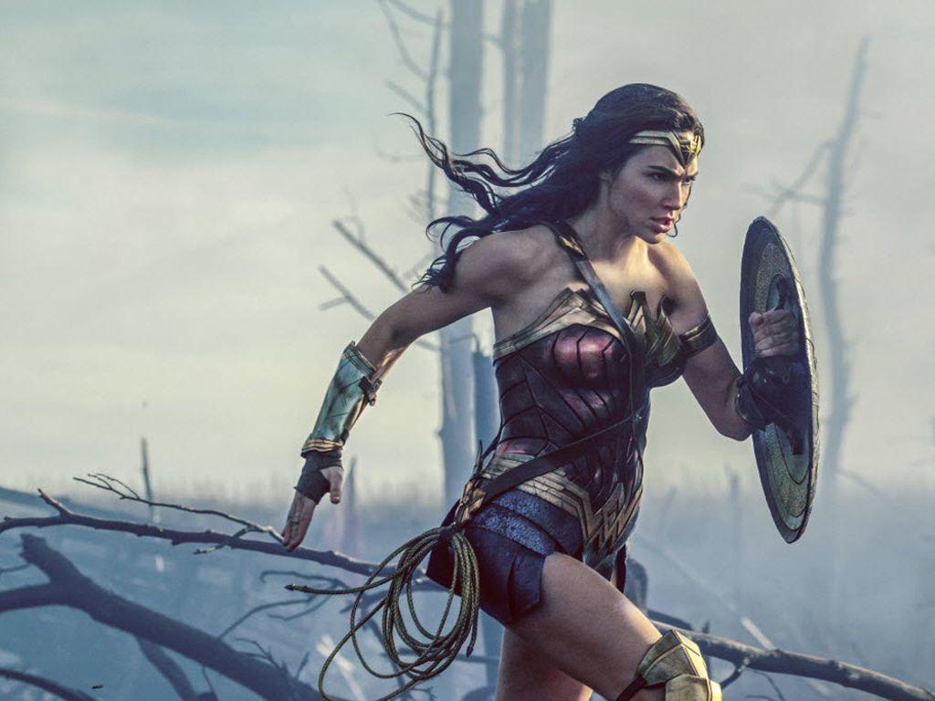 1030x770 Be there or be square!': 'Wonder Woman 1984' delayed until, Desktop