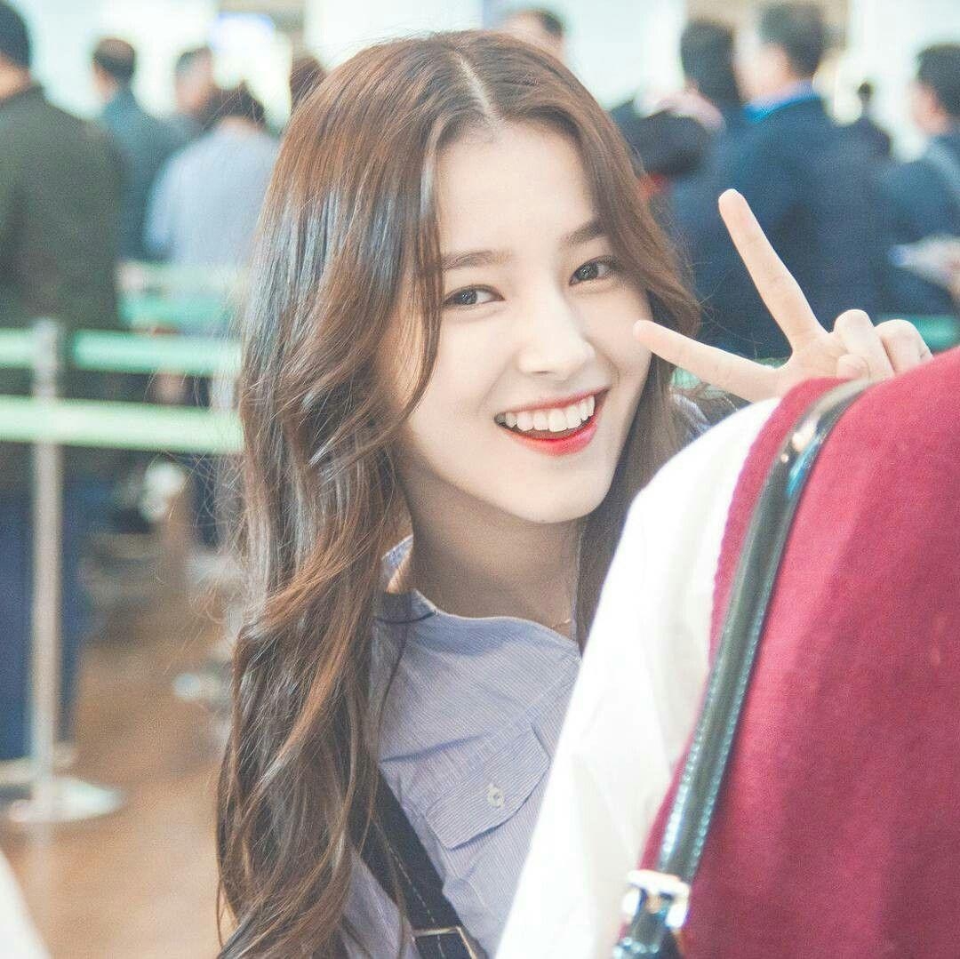 1080x1080 Nancy momoland, Desktop