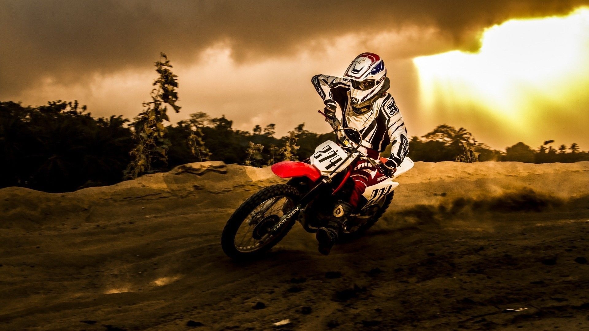 1920x1080 Honda Motorcycle & Dirtbike Wallpaper, Desktop