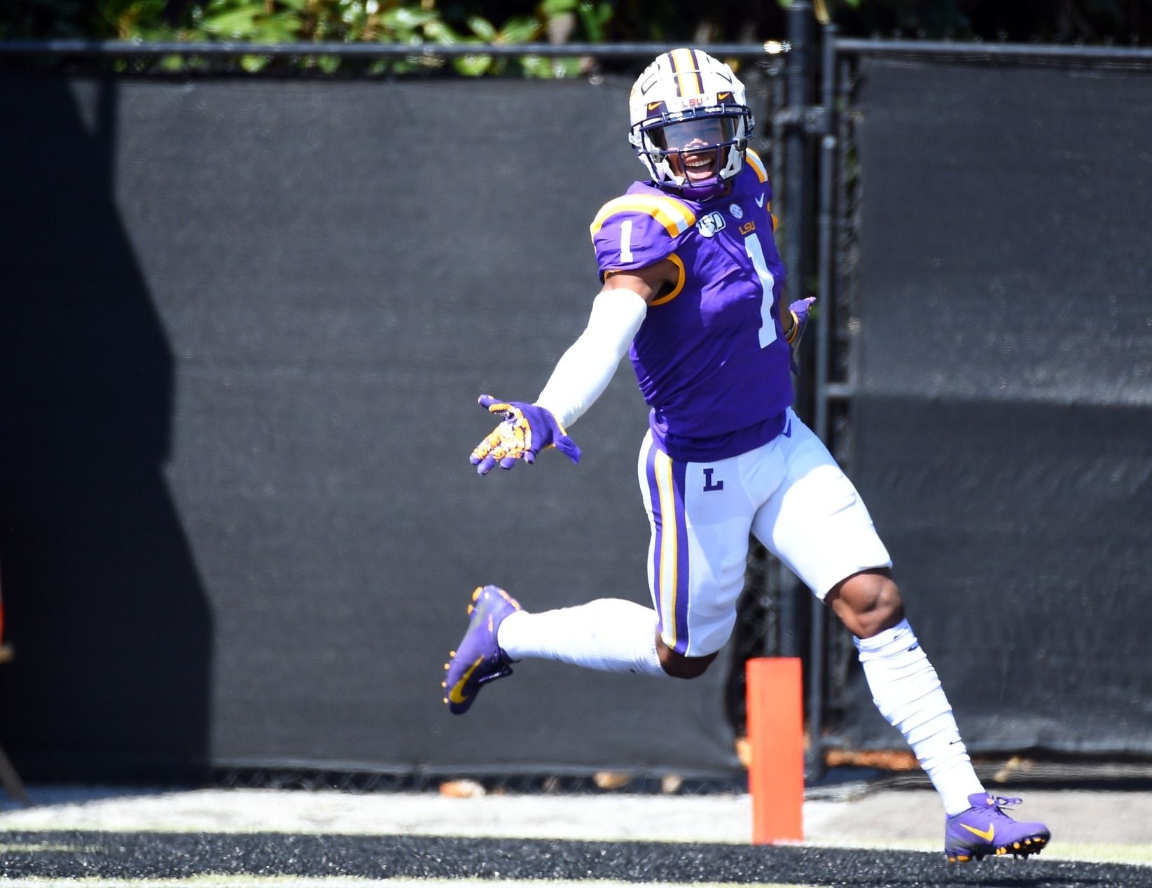 1650x1270 WATCH: LSU WR Ja'Marr Chase Torches Vanderbilt With 51 Yard Touchdown, Desktop