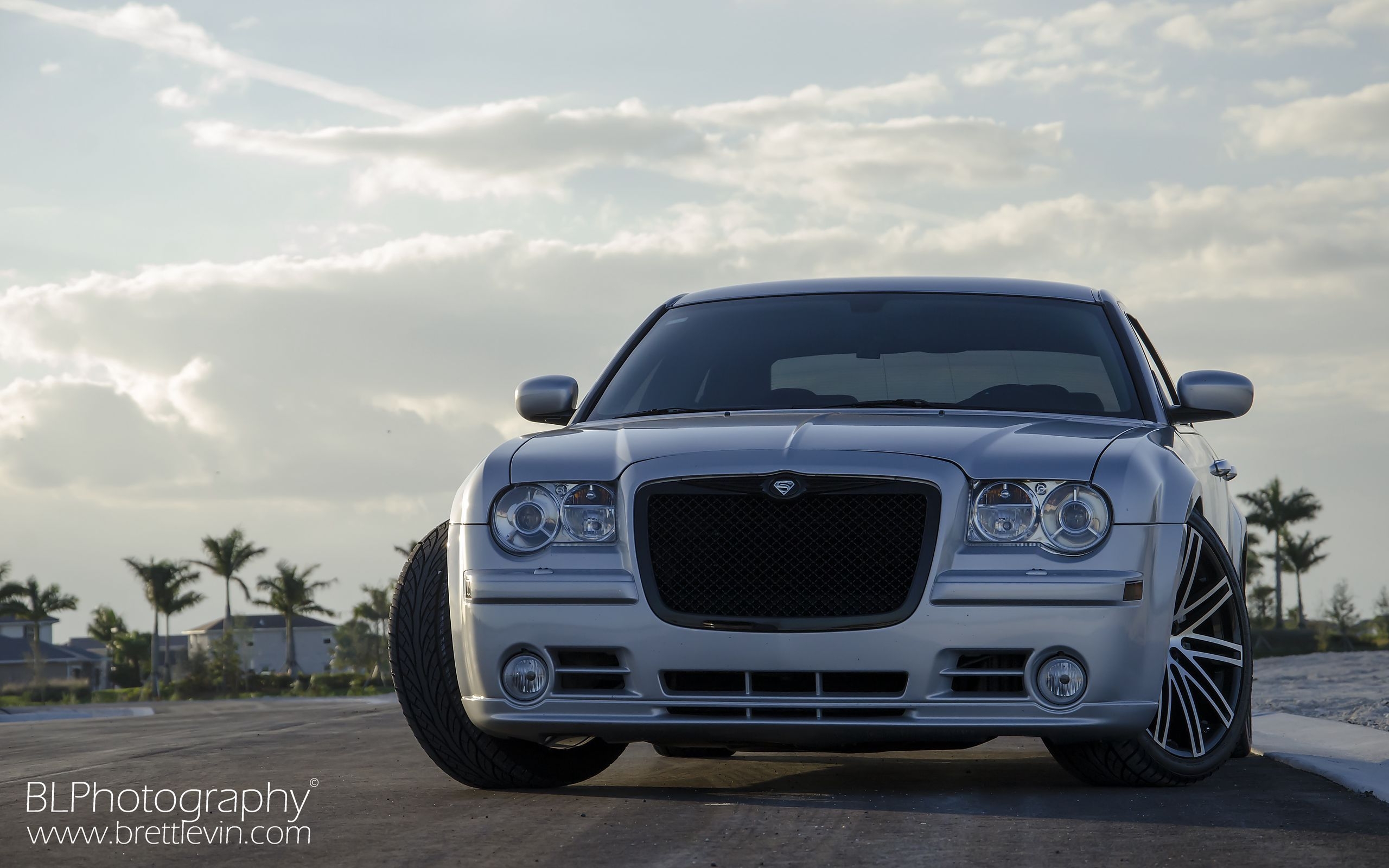 2560x1600 Download wallpaper  chrysler 300c srt chrysler, front, Desktop