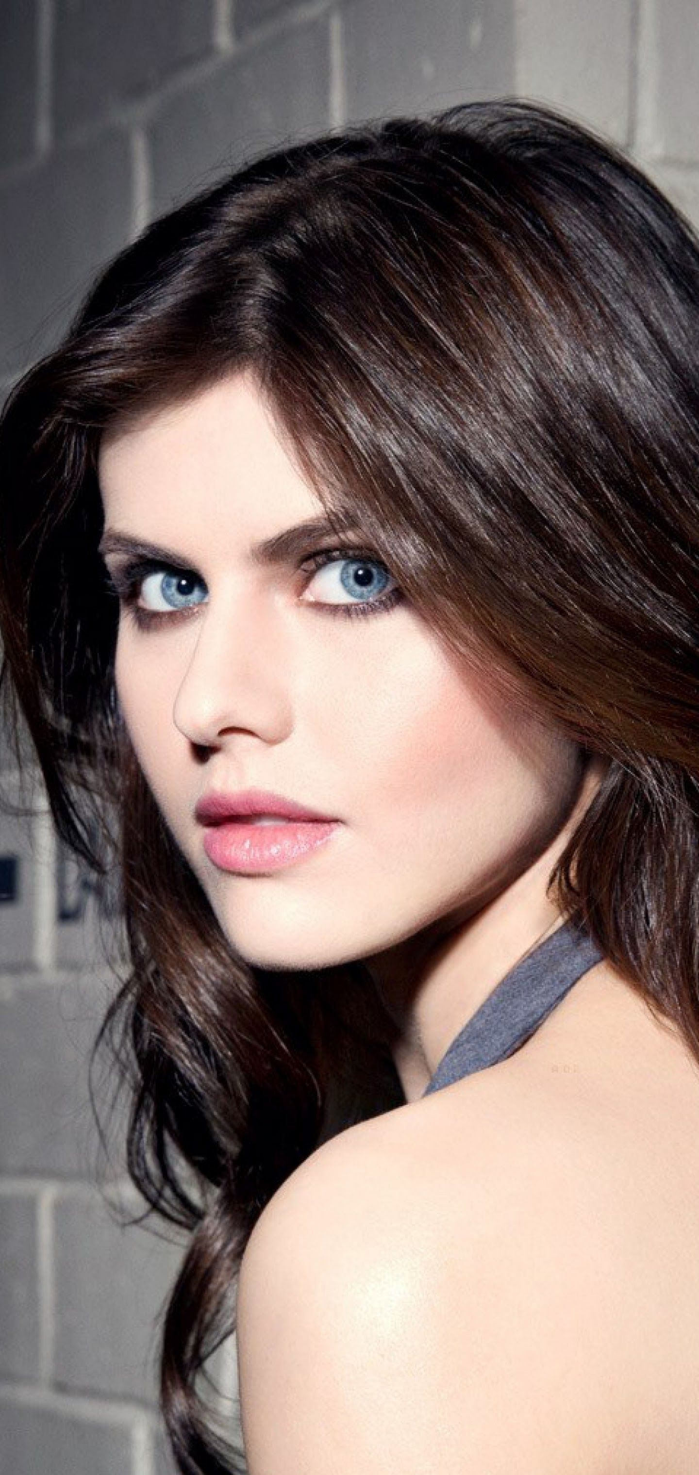 1440x3040 Alexandra Daddario Beautiful Girl 4K Wallpaper, Phone