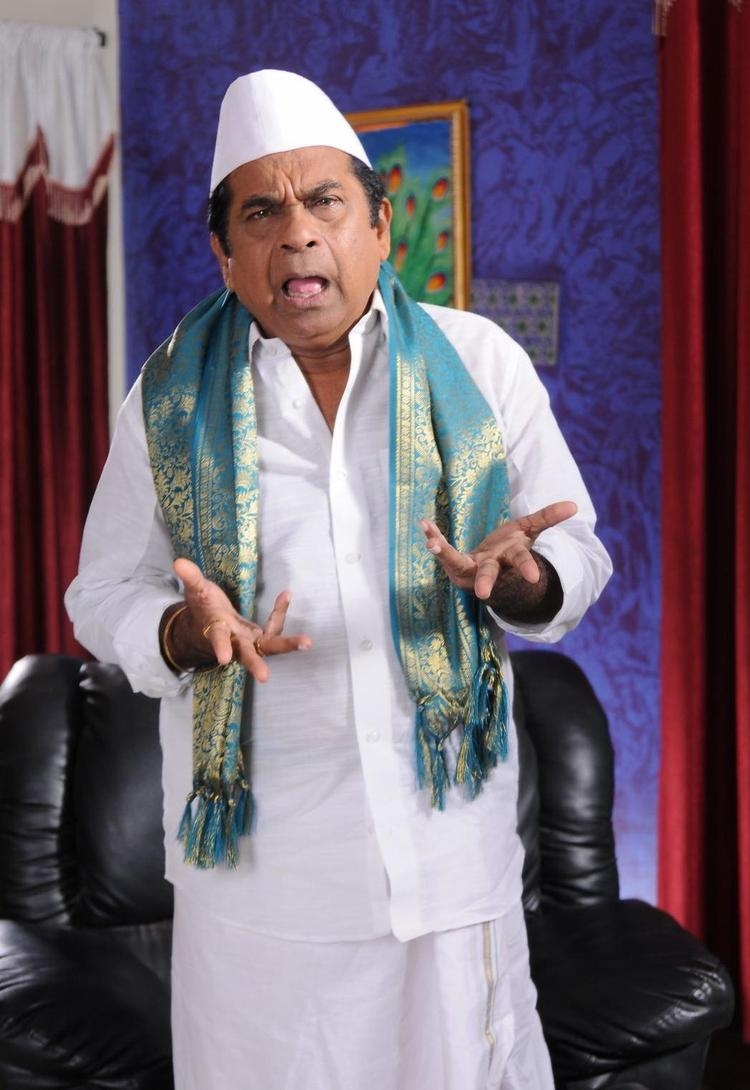 750x1090 Brahmanandam Cool Still From Vasool Raja Movie, Vasool Raja Movie, Phone