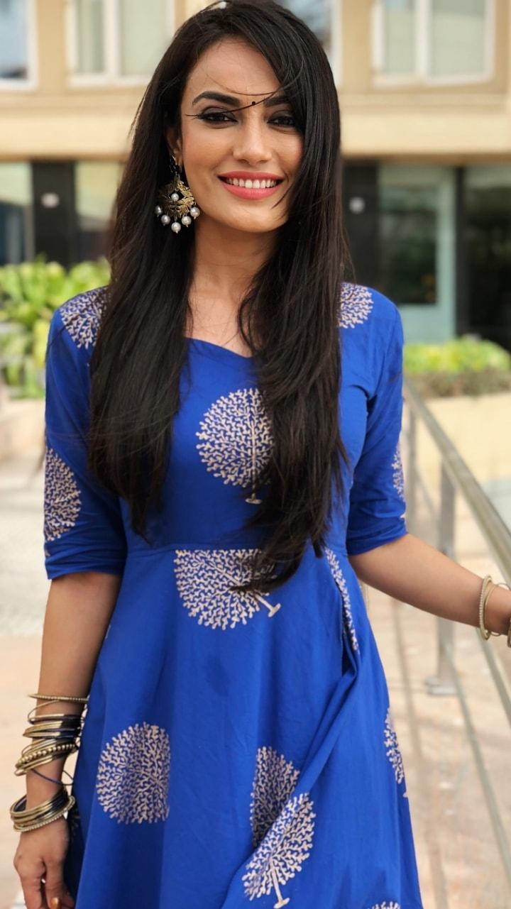 720x1290 Surbhi Jyoti New Wallpaper for Android, Phone