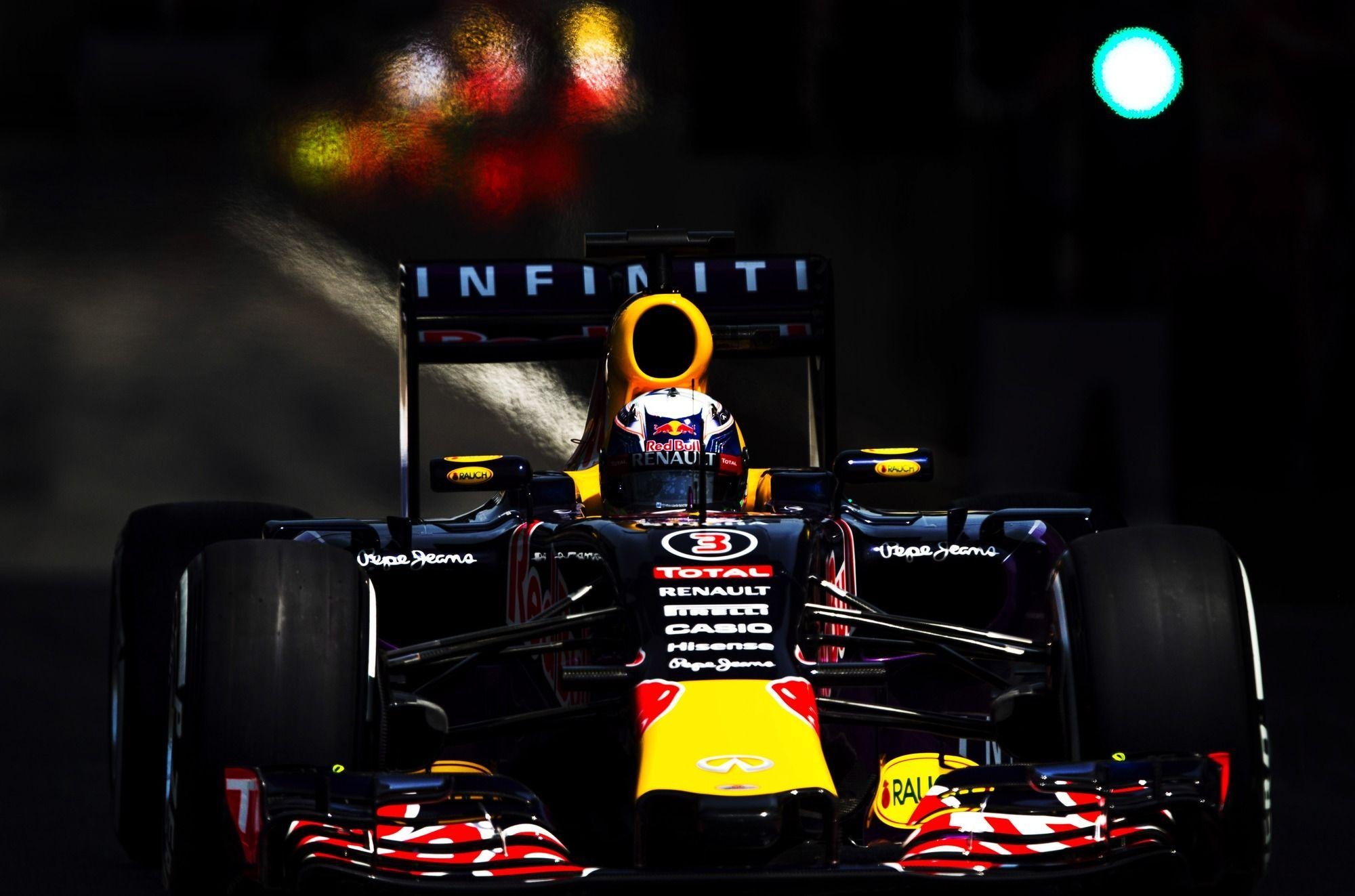 2000x1330 Daniel Ricciardo Wall Mural & Daniel Ricciardo Wallpaper. Wallsauce, Desktop