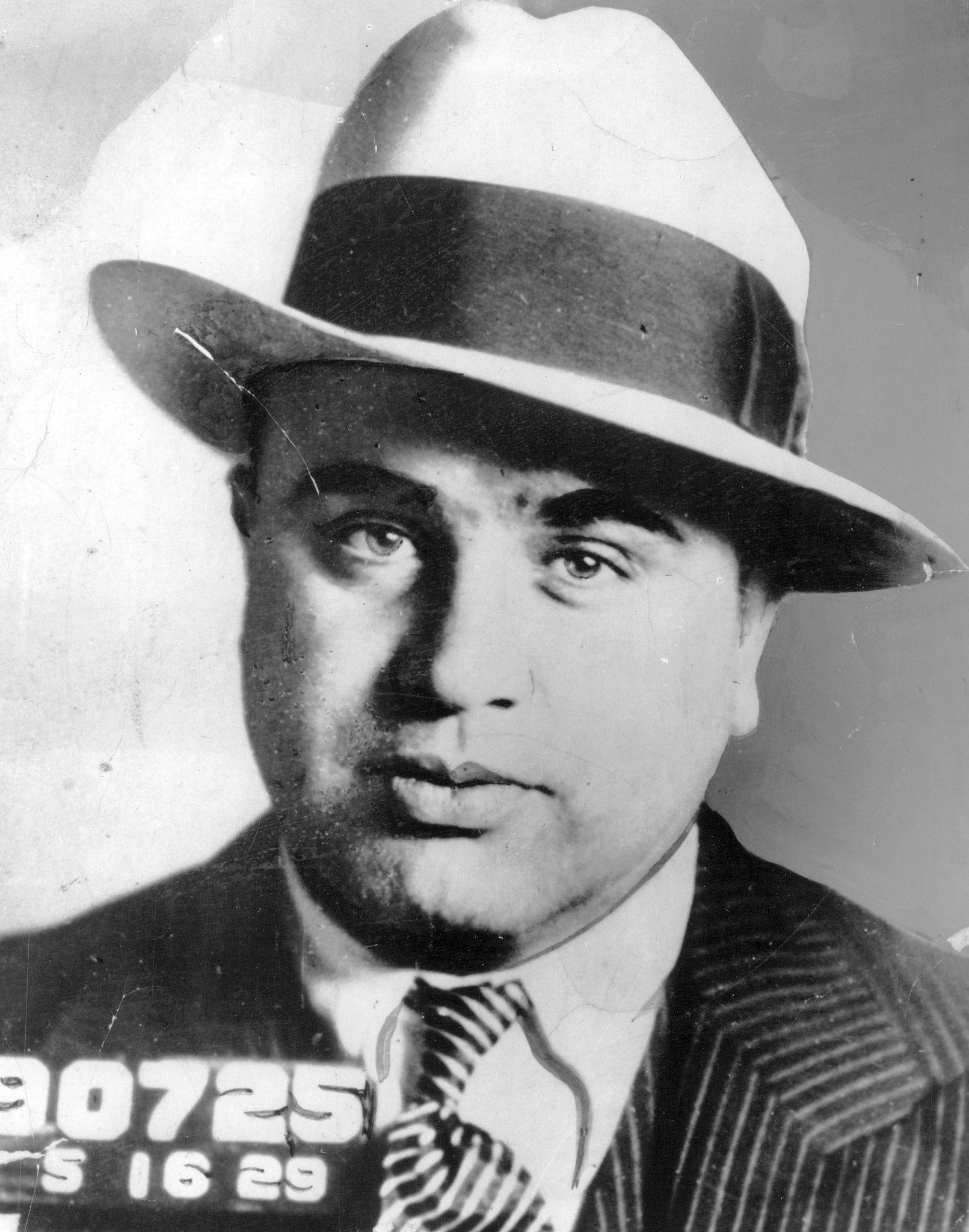 1620x2050 Al Capone c1929. Al capone, Gangster, Mobster, Phone