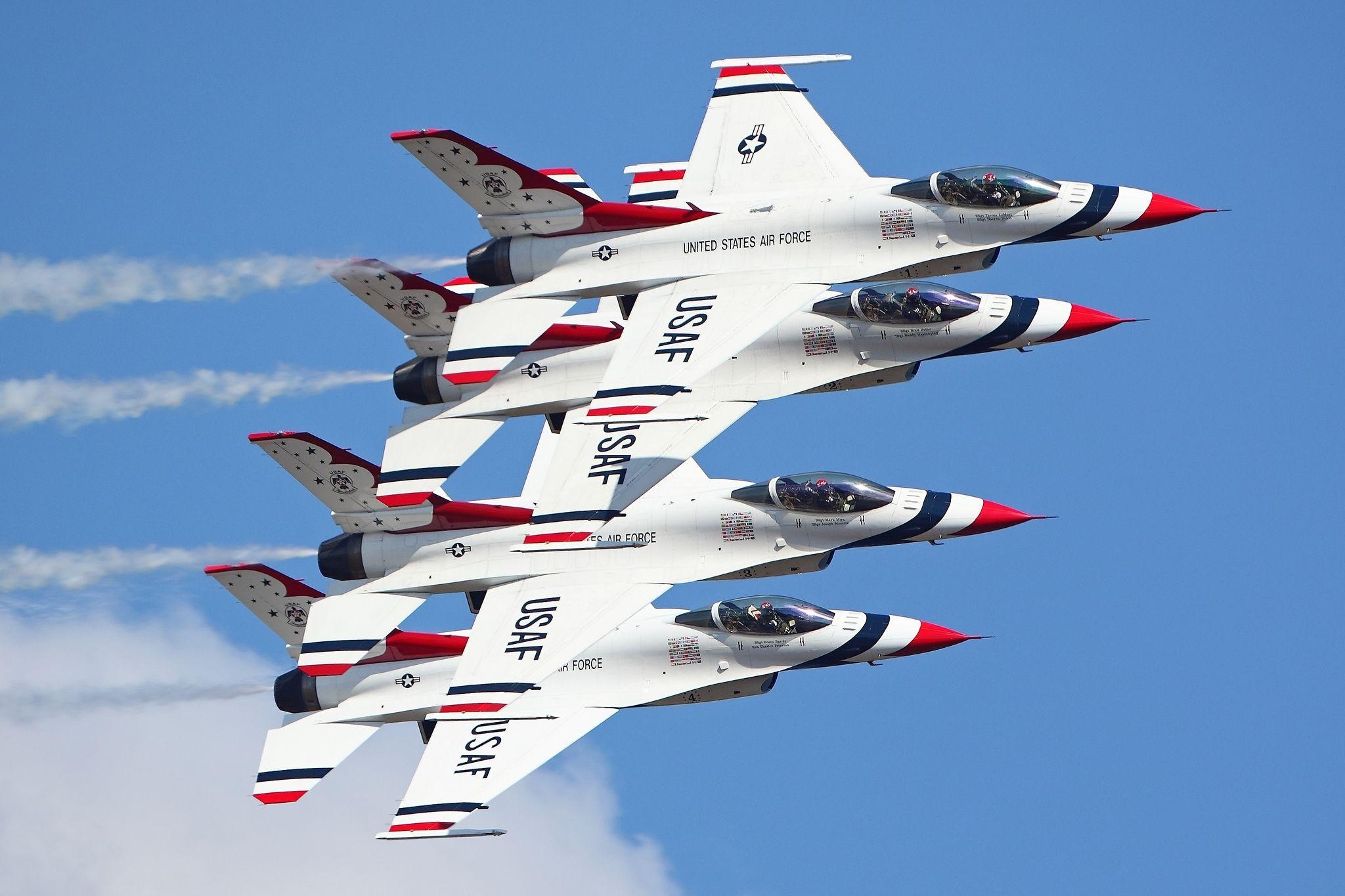 2050x1370 F 16 Thunderbirds, Desktop