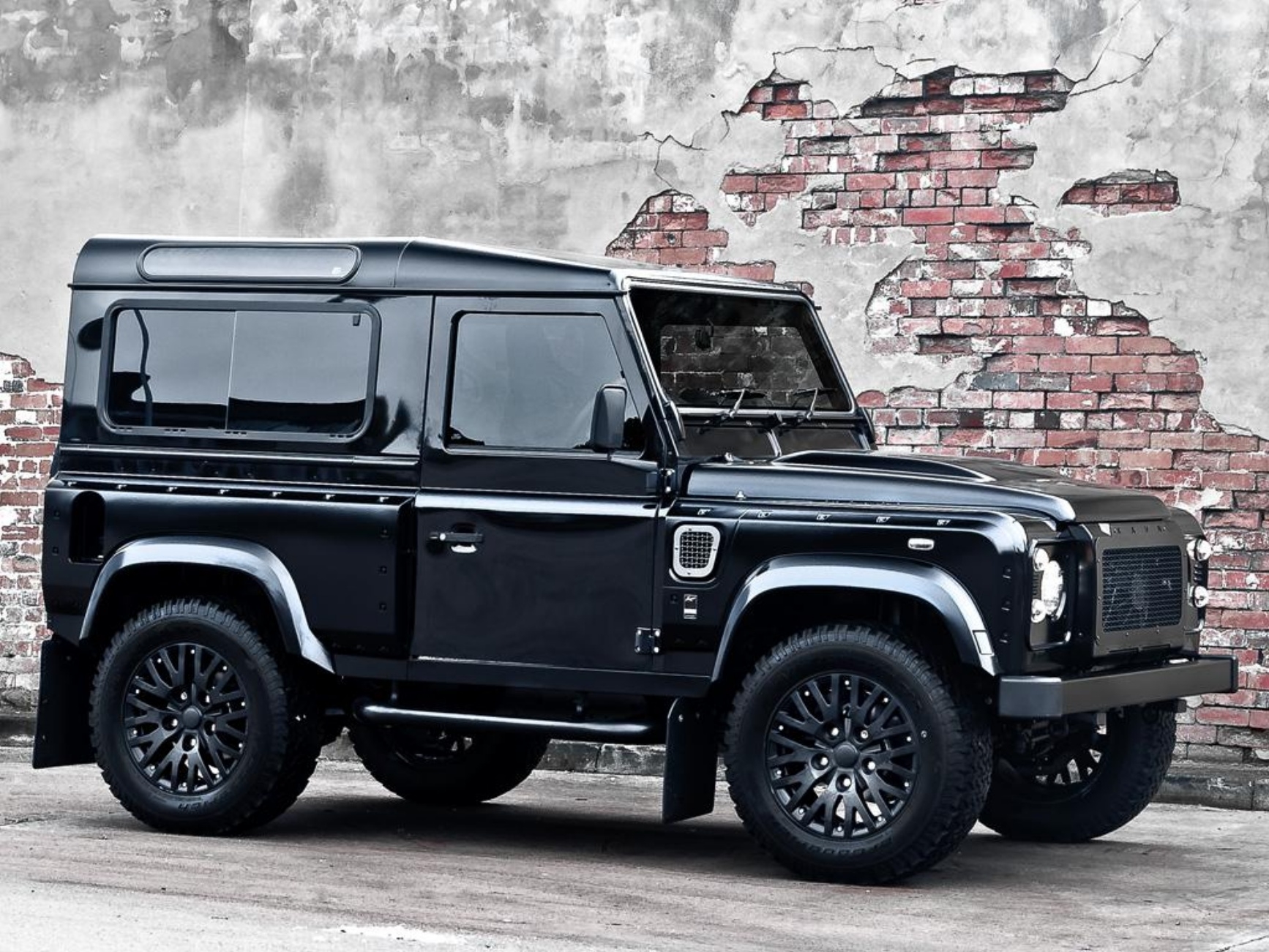 1740x1310 Download Latest HD Wallpaper of, Vehicles, 2013 Land Rover Defender, Desktop